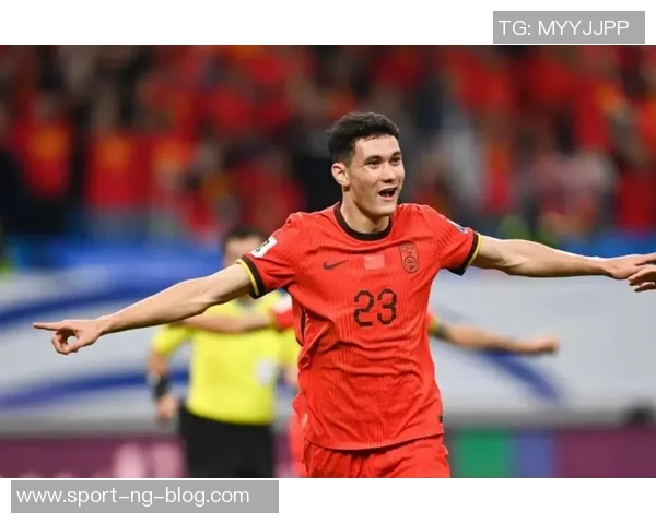 中国足球新星拜合拉木脚后跟进球与沃尔特马德英超神似引发热议